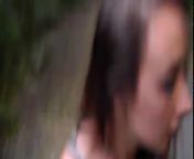 Пососала в парке член и вздрочнула сперму себе на личко